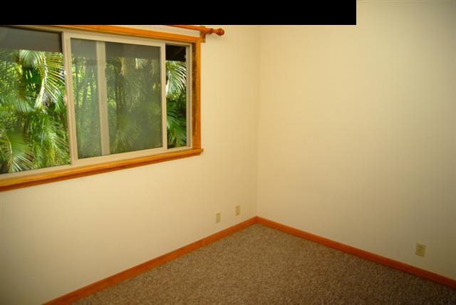 55 Ulumalu Road Haiku, HI 96708 - Photo 19 of 26 a view of a small space
