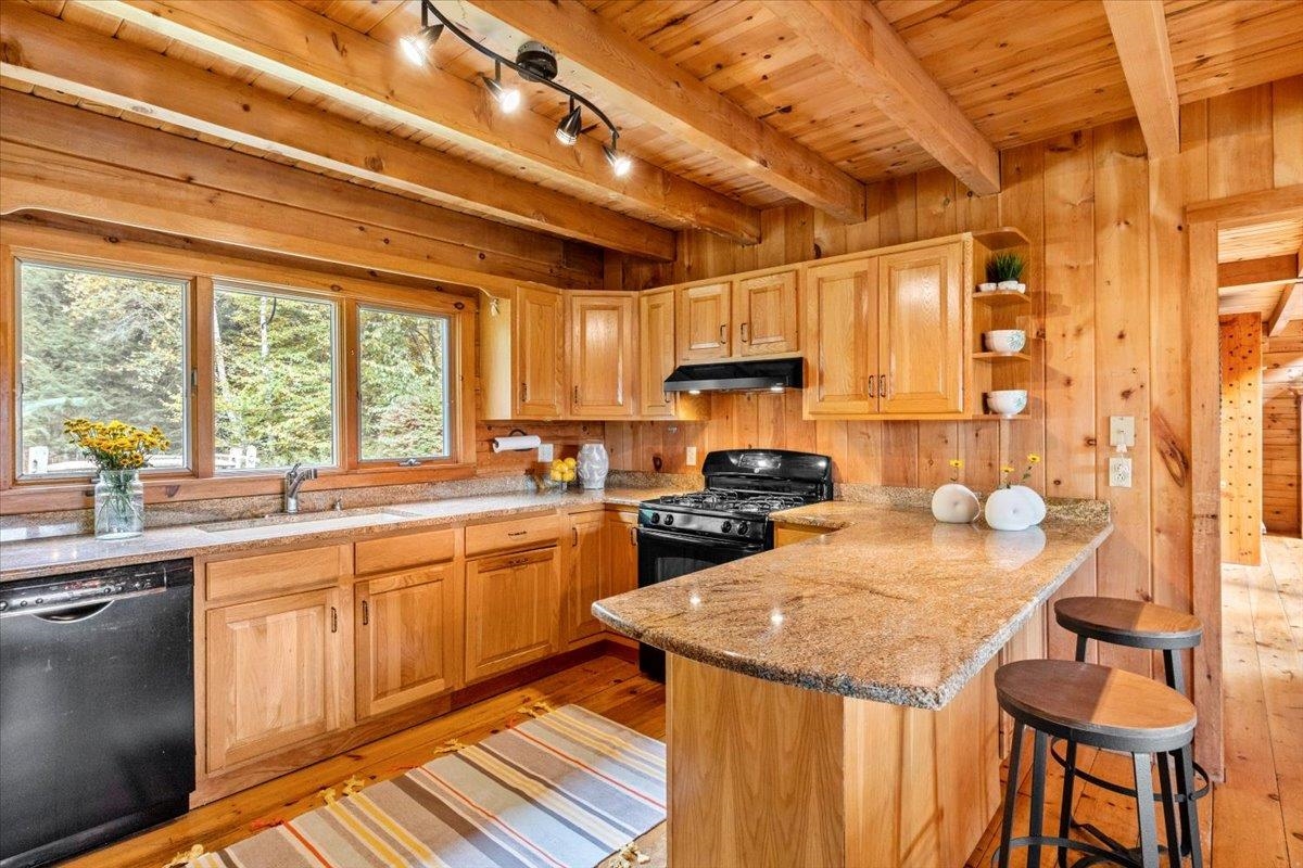 673 Baird Road Stowe, VT 05672 - Photo 10 of 33 Gallery Image 10