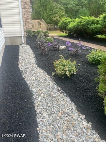 115 Mountain View Road Greeley, PA 18425 - Photo 6 of 68 Fresh landscaping