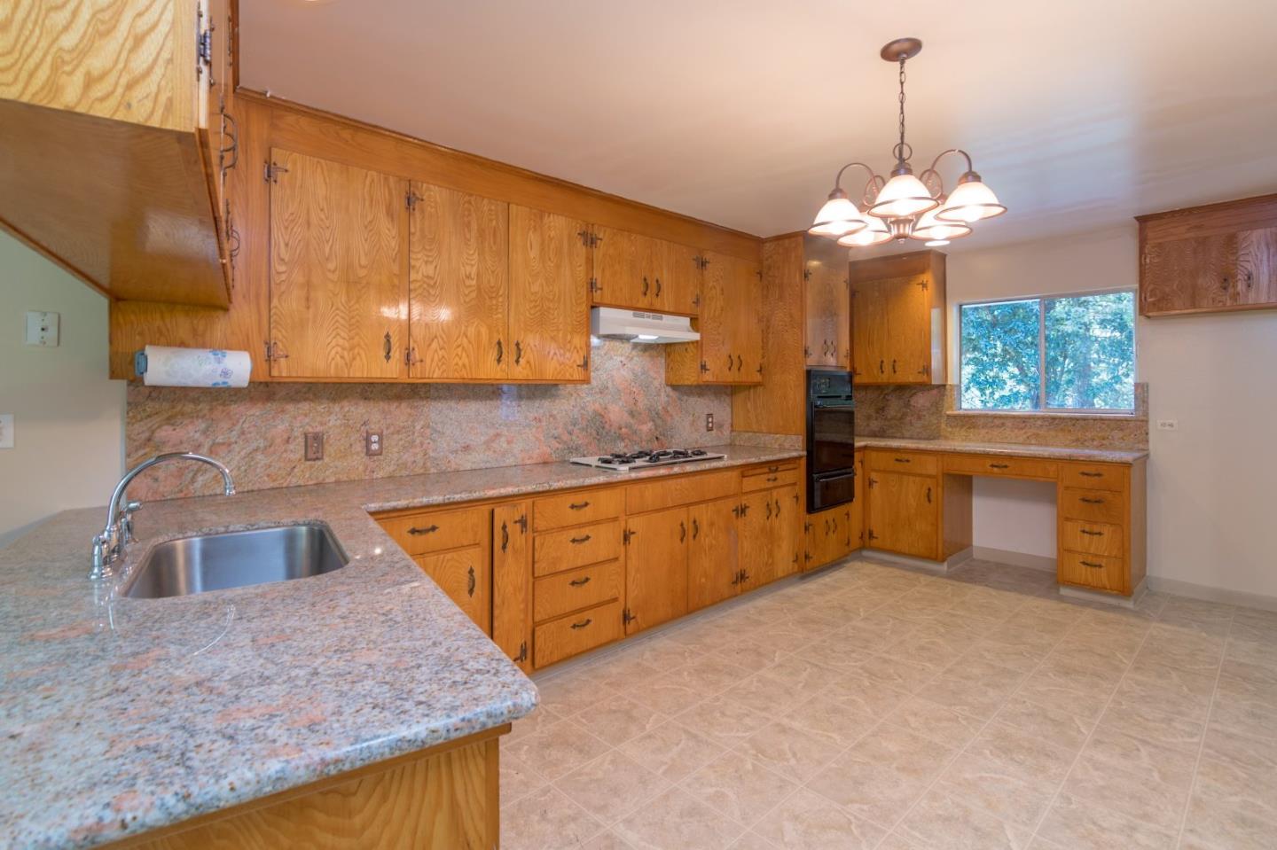 23231 Summit Road Los Gatos, CA 95033 - Photo 5 of 13 Gallery Image 5