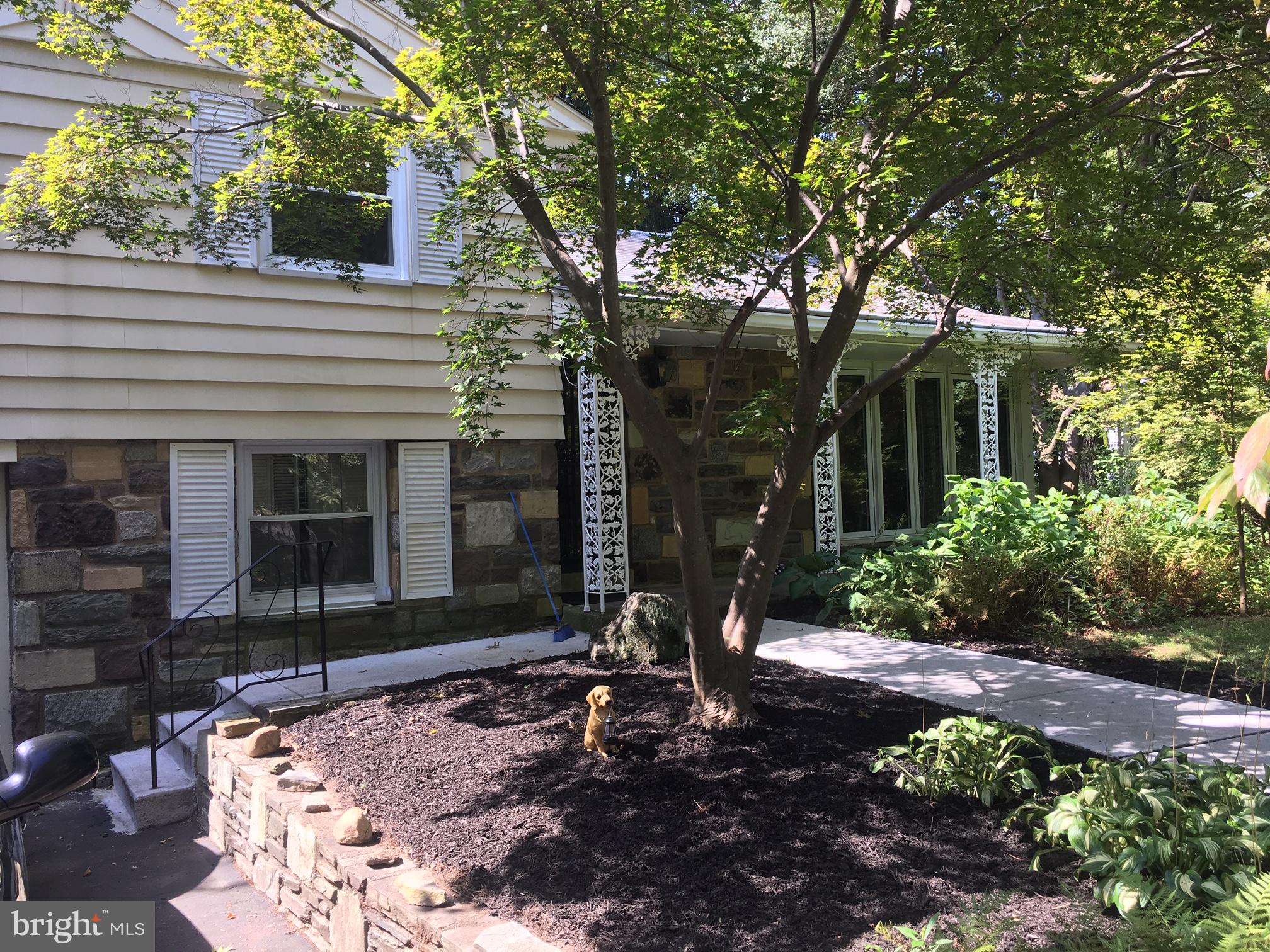 650 Hoyt Road Huntingdon Valley, PA 19006 - Photo 1 of 12