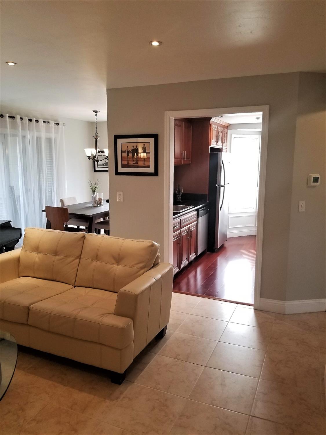 2675 Oak Road, Unit C Walnut Creek, CA 94597 - Photo 12 of 24 Gallery Image 12