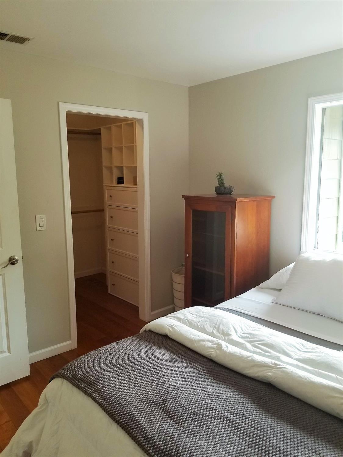 2675 Oak Road, Unit C Walnut Creek, CA 94597 - Photo 14 of 24 Gallery Image 14