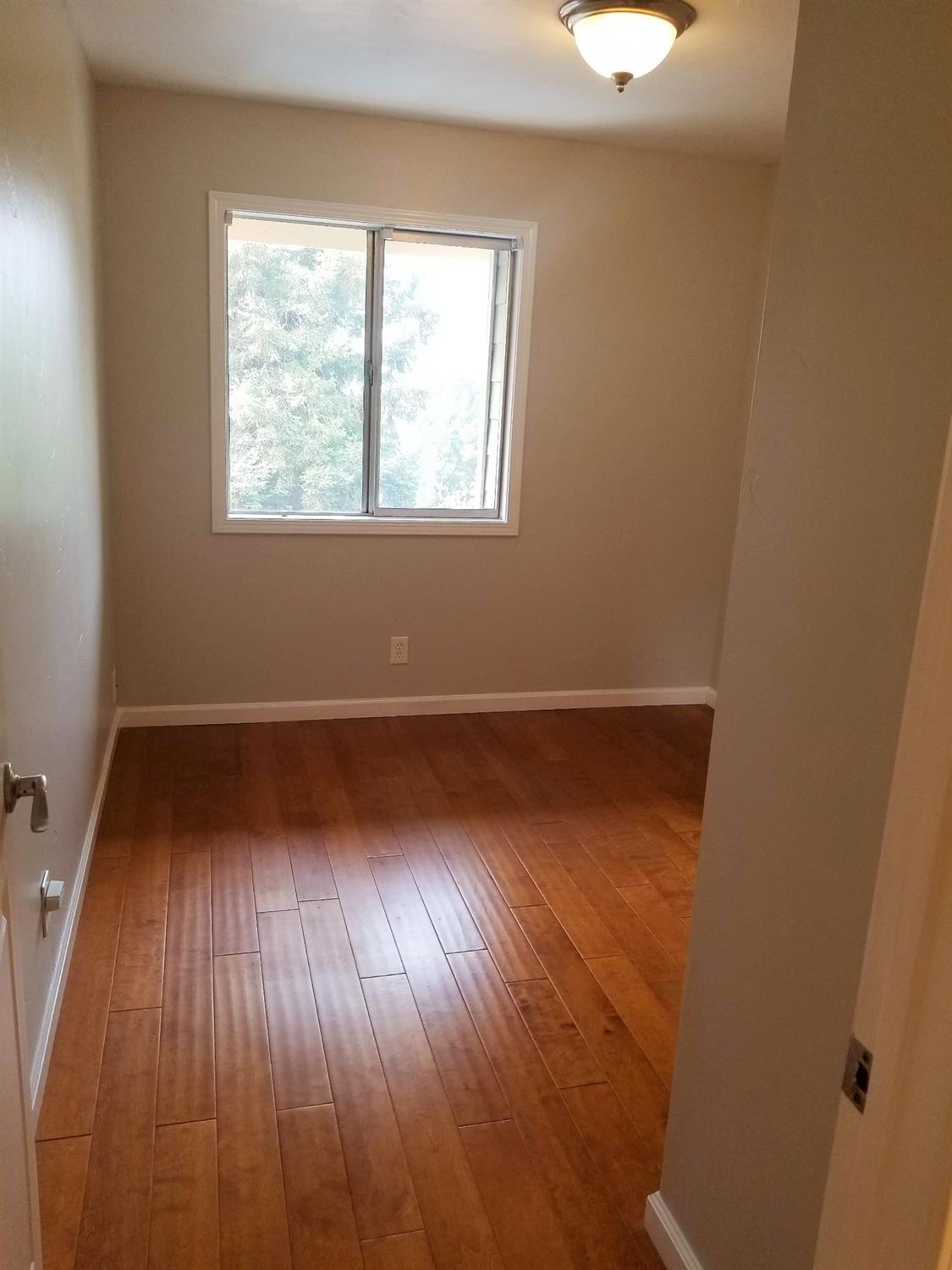 2675 Oak Road, Unit C Walnut Creek, CA 94597 - Photo 5 of 24 Gallery Image 5