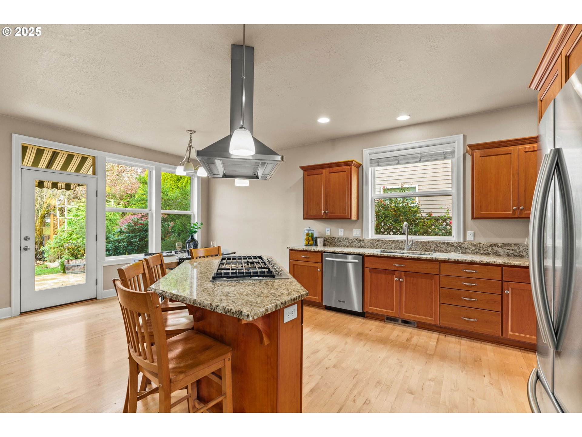 1163 Cedar Ridge Drive Eugene, OR 97401 - Photo 13 of 48