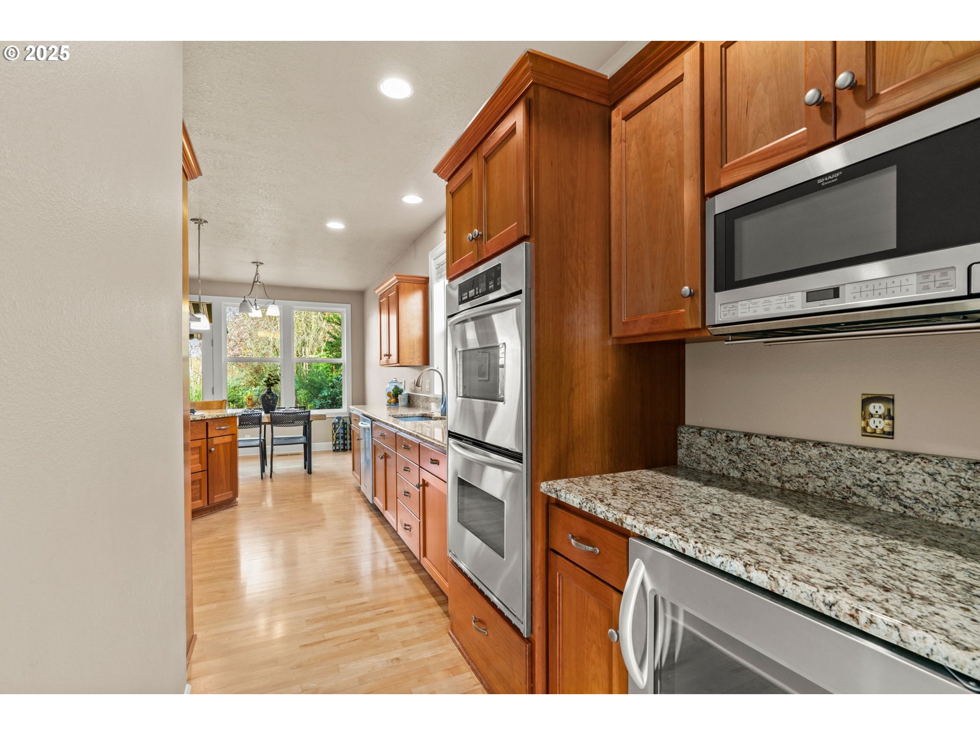 1163 Cedar Ridge Drive Eugene, OR 97401 - Photo 19 of 48