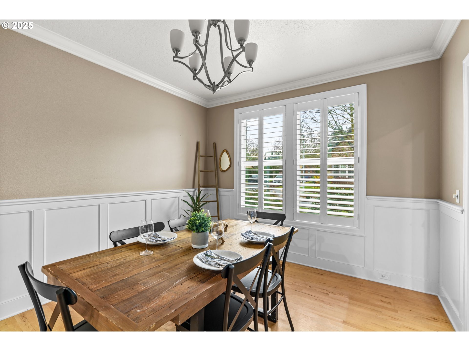 1163 Cedar Ridge Drive Eugene, OR 97401 - Photo 21 of 48 Dining Room