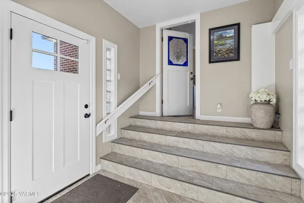 $769,900 | 1350 Upland Way, Tieton, WA 98947
