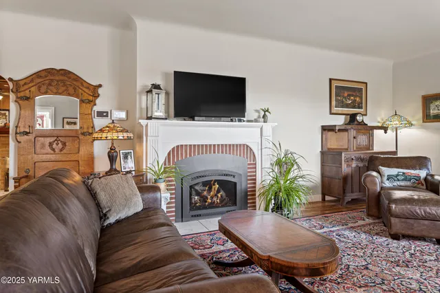 $769,900 | 1350 Upland Way, Tieton, WA 98947