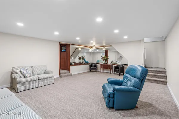 $769,900 | 1350 Upland Way, Tieton, WA 98947