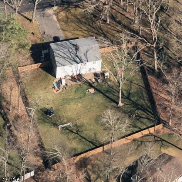 100 Fawn Ridge Drive Millington, NJ 07946 - Photo 11 of 12