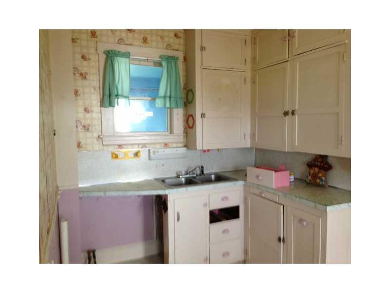 10 High Street Houlton, ME 04730 - Photo 2 of 15 Kitchen.