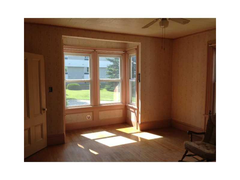 10 High Street Houlton, ME 04730 - Photo 4 of 15 Living Room.