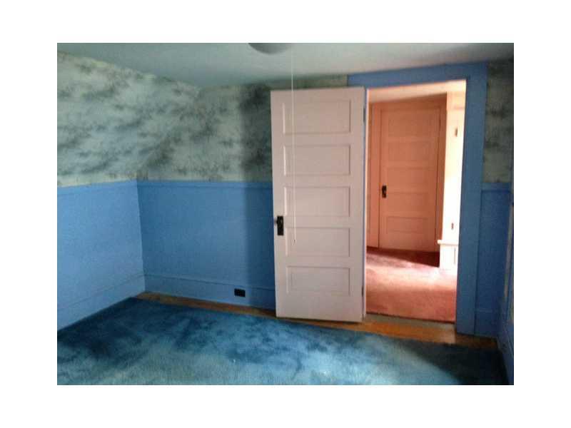 10 High Street Houlton, ME 04730 - Photo 10 of 15 Bedroom.