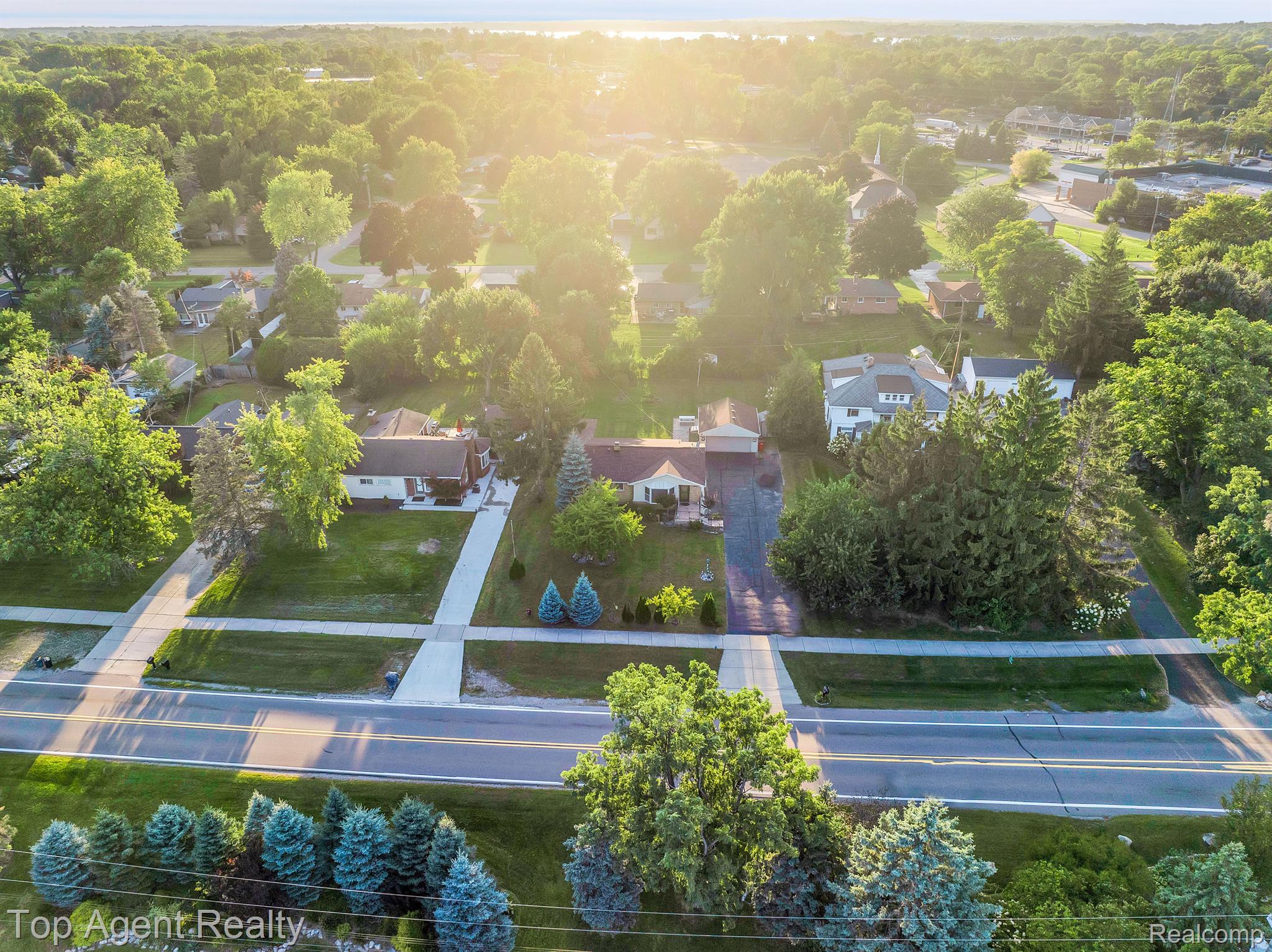 2104 Middlebelt Road West Bloomfield, MI 48324 - Photo 27 of 30 Gallery Image 27