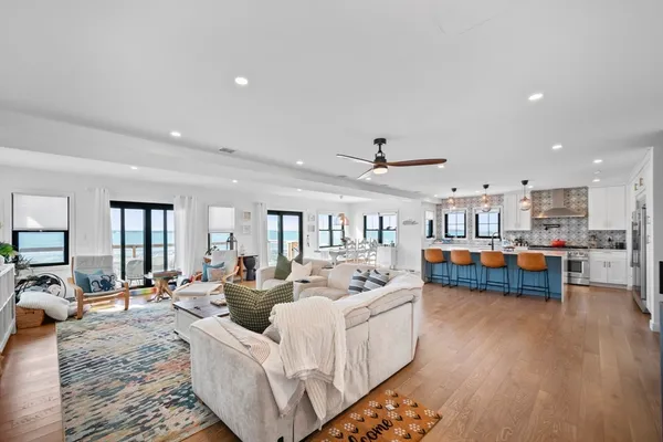 $1,850,000 | 6 Nut Island Avenue, Quincy, MA 02169