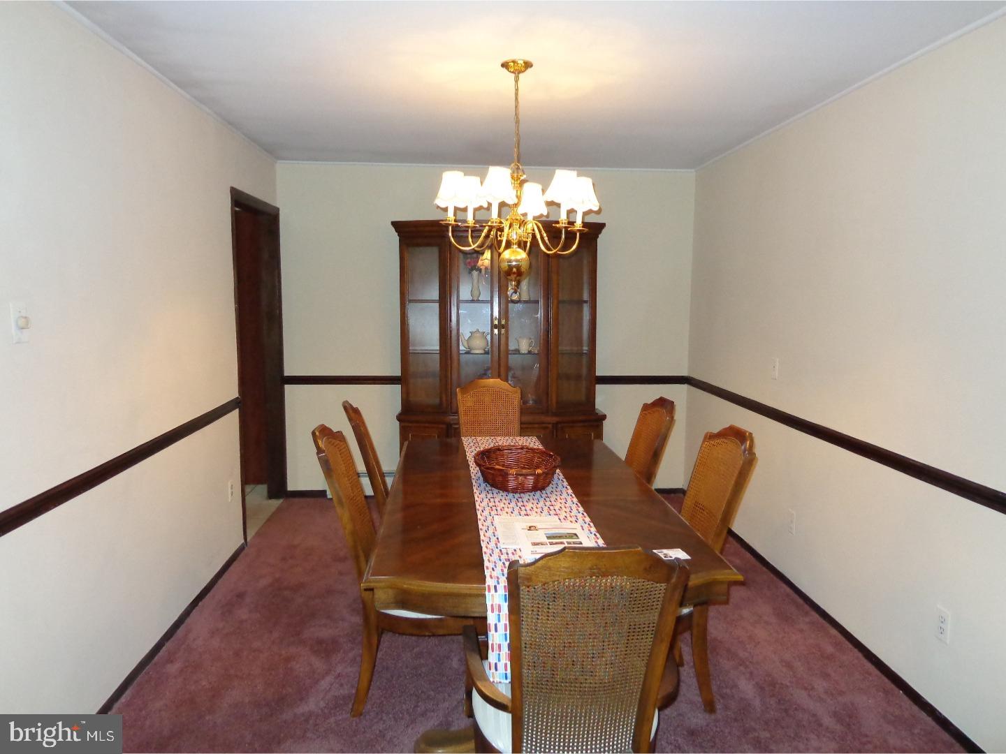 18 Quail Road Levittown, PA 19057 - Photo 8 of 19 Dining Room