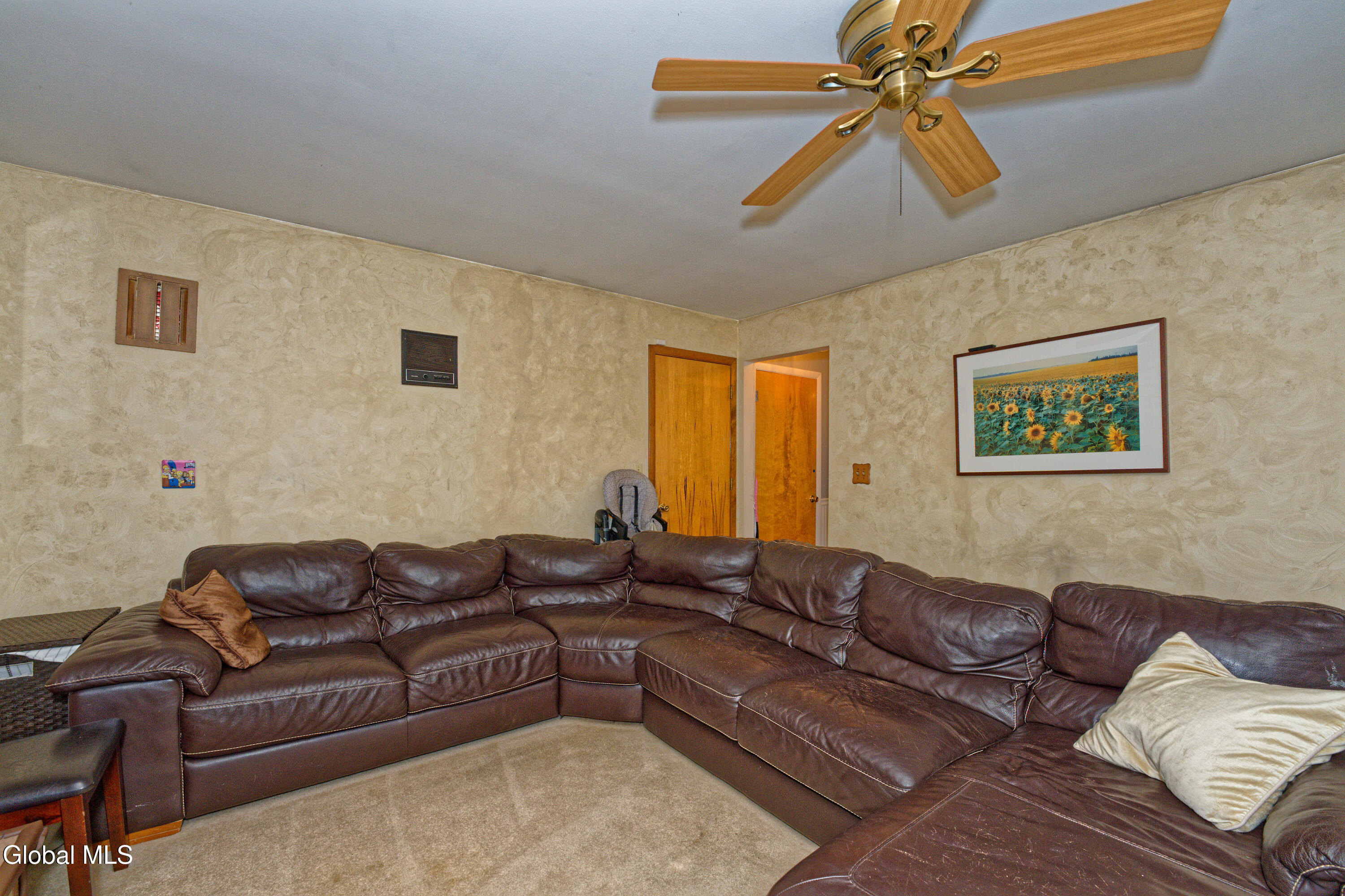 1841 Tower Street Schenectady, NY 12303 - Photo 16 of 31 4 Familyroom 4
