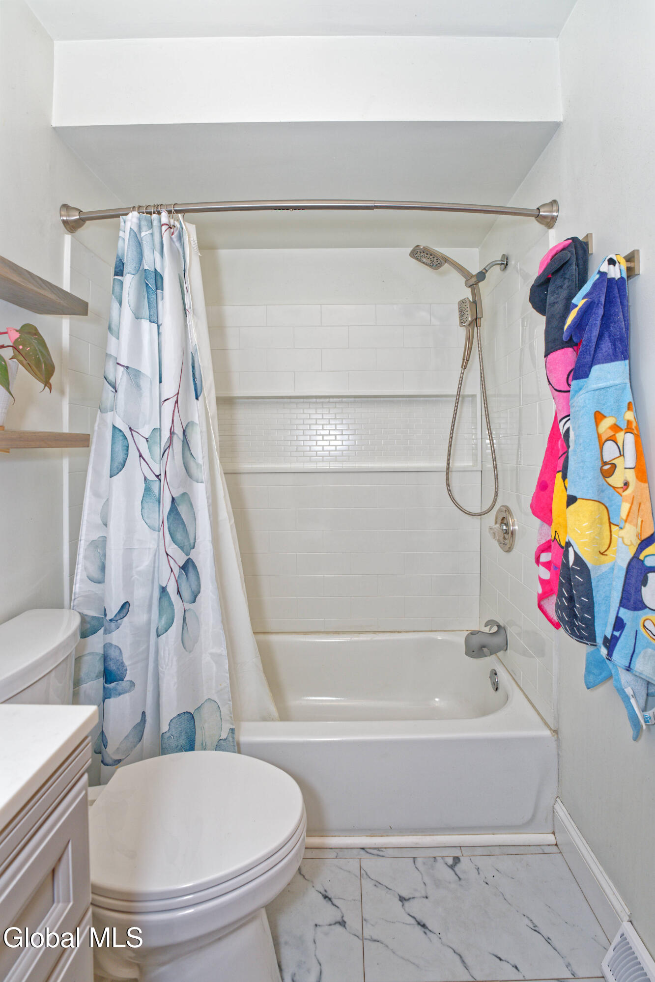 1841 Tower Street Schenectady, NY 12303 - Photo 25 of 31 7 Bathroom 2