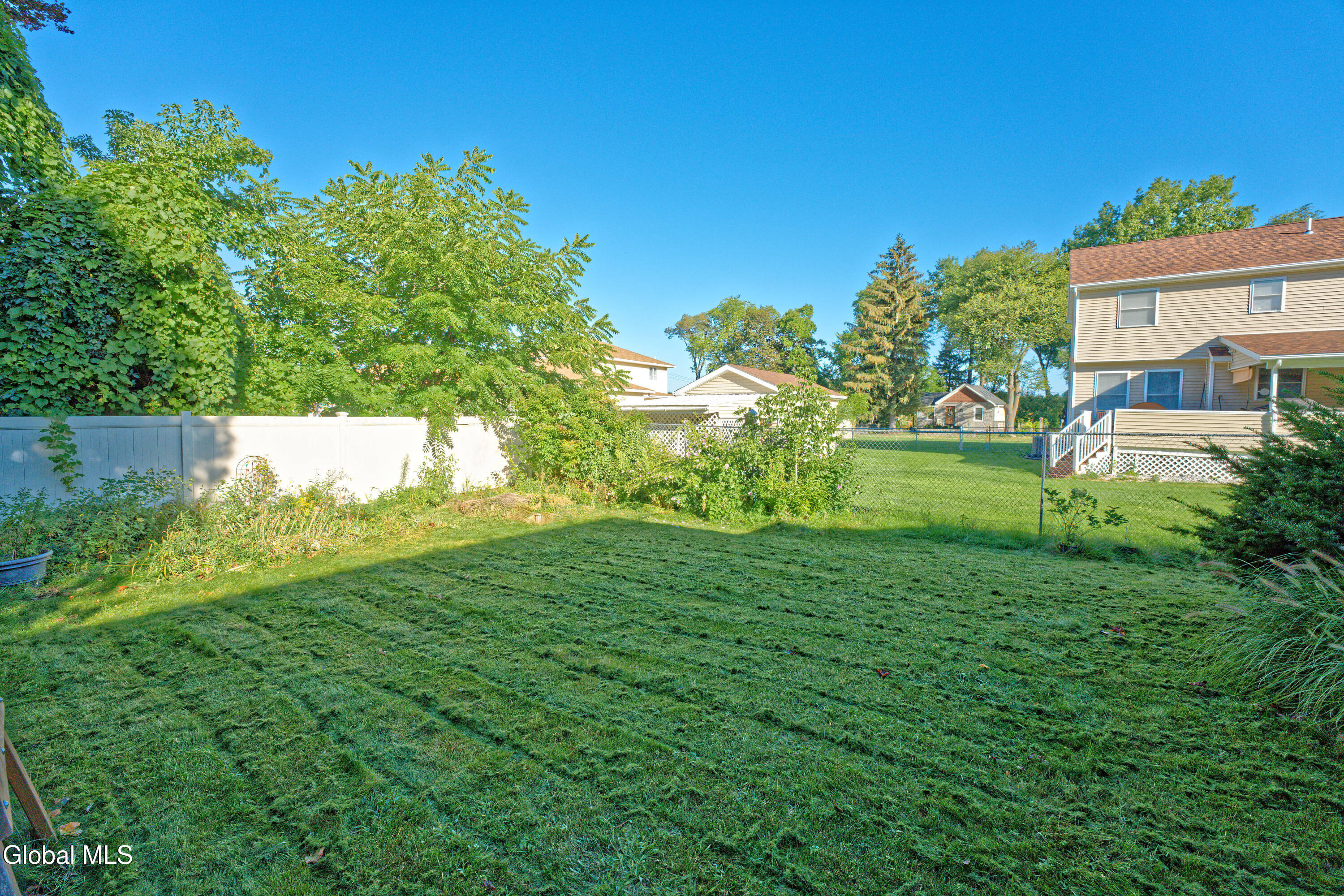 1841 Tower Street Schenectady, NY 12303 - Photo 30 of 31 Yard 3