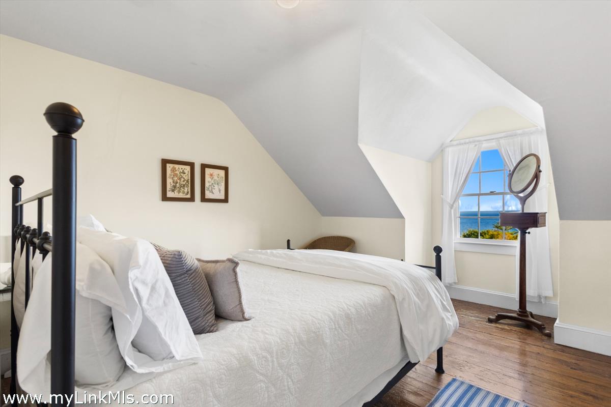 33 Shell Street Nantucket, MA 02554 - Photo 27 of 60