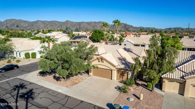 $699,000 | 4026 East Summerhaven Drive, Phoenix, AZ 85044