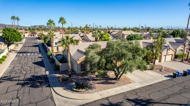 $699,000 | 4026 East Summerhaven Drive, Phoenix, AZ 85044