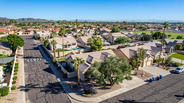 $699,000 | 4026 East Summerhaven Drive, Phoenix, AZ 85044