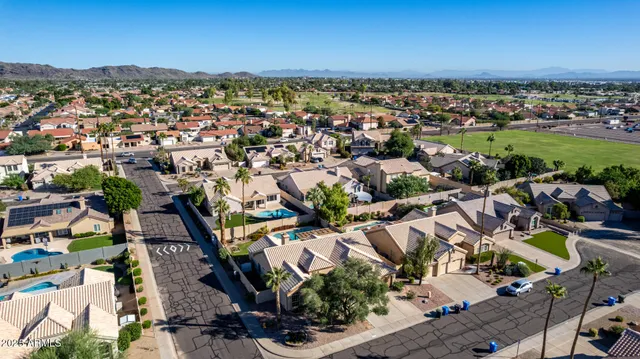 $699,000 | 4026 East Summerhaven Drive, Phoenix, AZ 85044