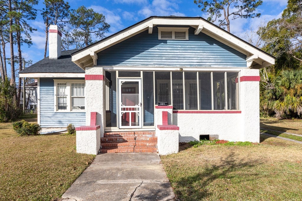 609 Ware Street Waycross, GA 31503 - Photo 2 of 39 Gallery Image 2