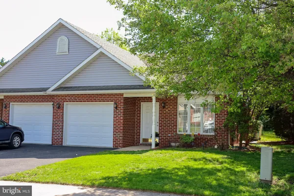 $325,000 | 14053 Sweet Vale Drive, Hagerstown, MD 21742