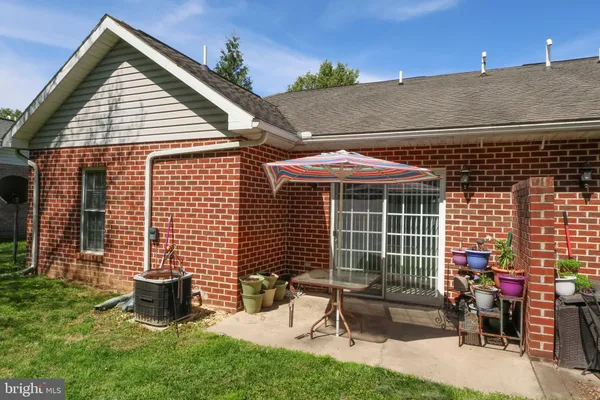 $325,000 | 14053 Sweet Vale Drive, Hagerstown, MD 21742