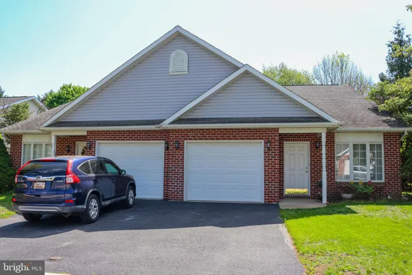 $325,000 | 14053 Sweet Vale Drive, Hagerstown, MD 21742