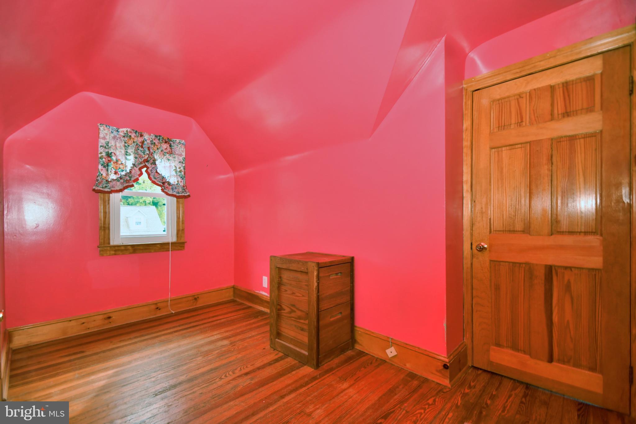 2022 Oakland Road Baltimore, MD 21220 - Photo 28 of 47 Bedroom 4