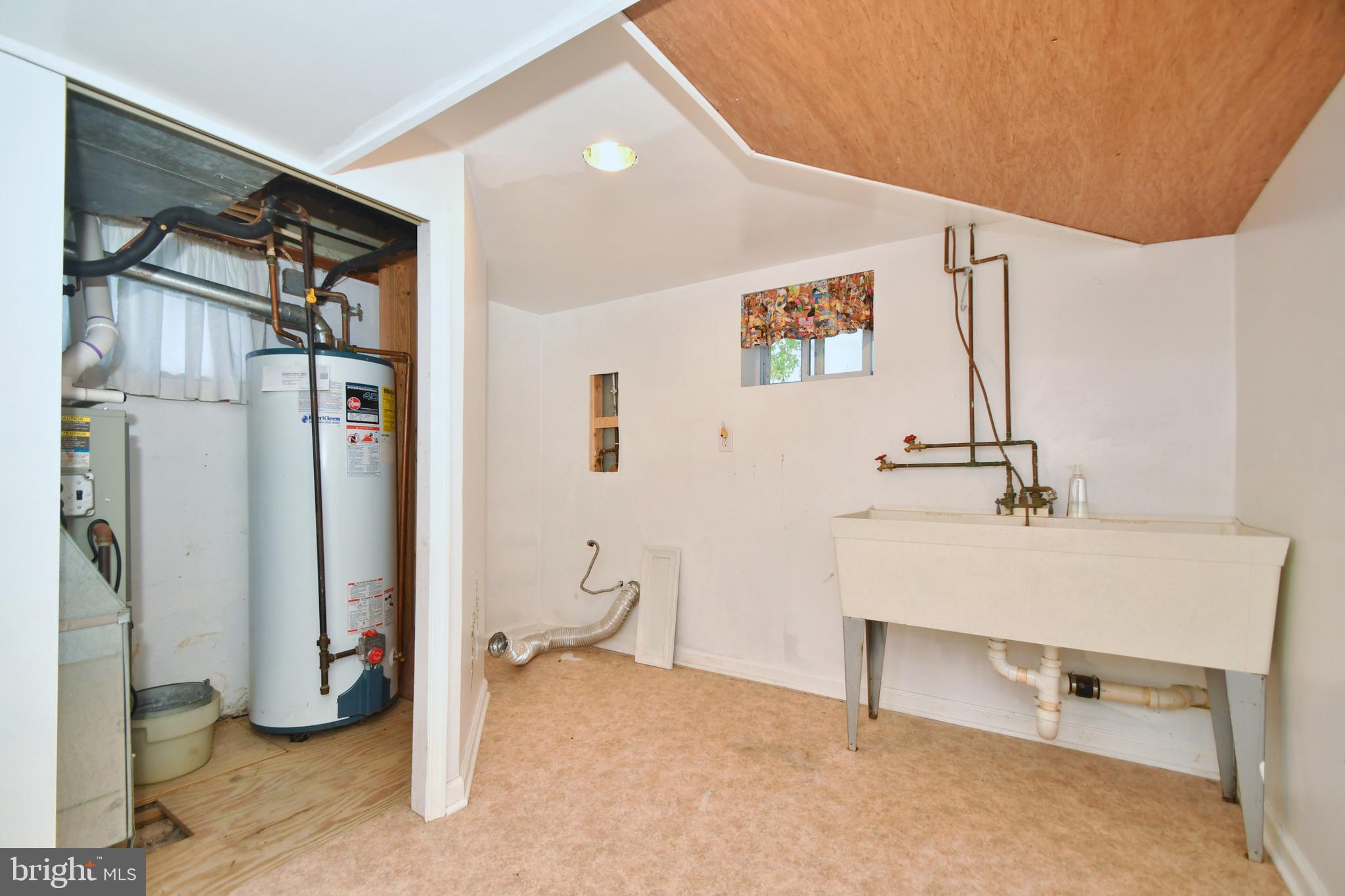 2022 Oakland Road Baltimore, MD 21220 - Photo 39 of 47 Laundry Center/Utility Room