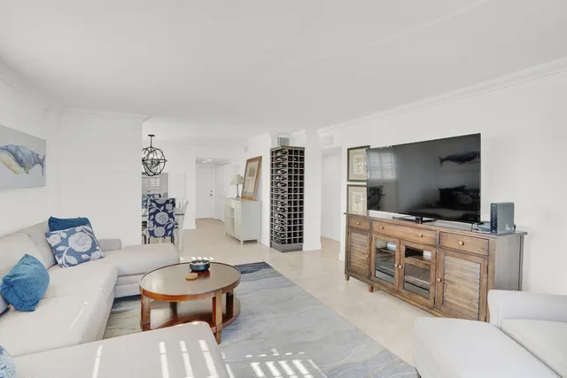 $699,000 | 4540 North Ocean Drive, Unit 401, Lauderdale-by-the-Sea, FL 33308