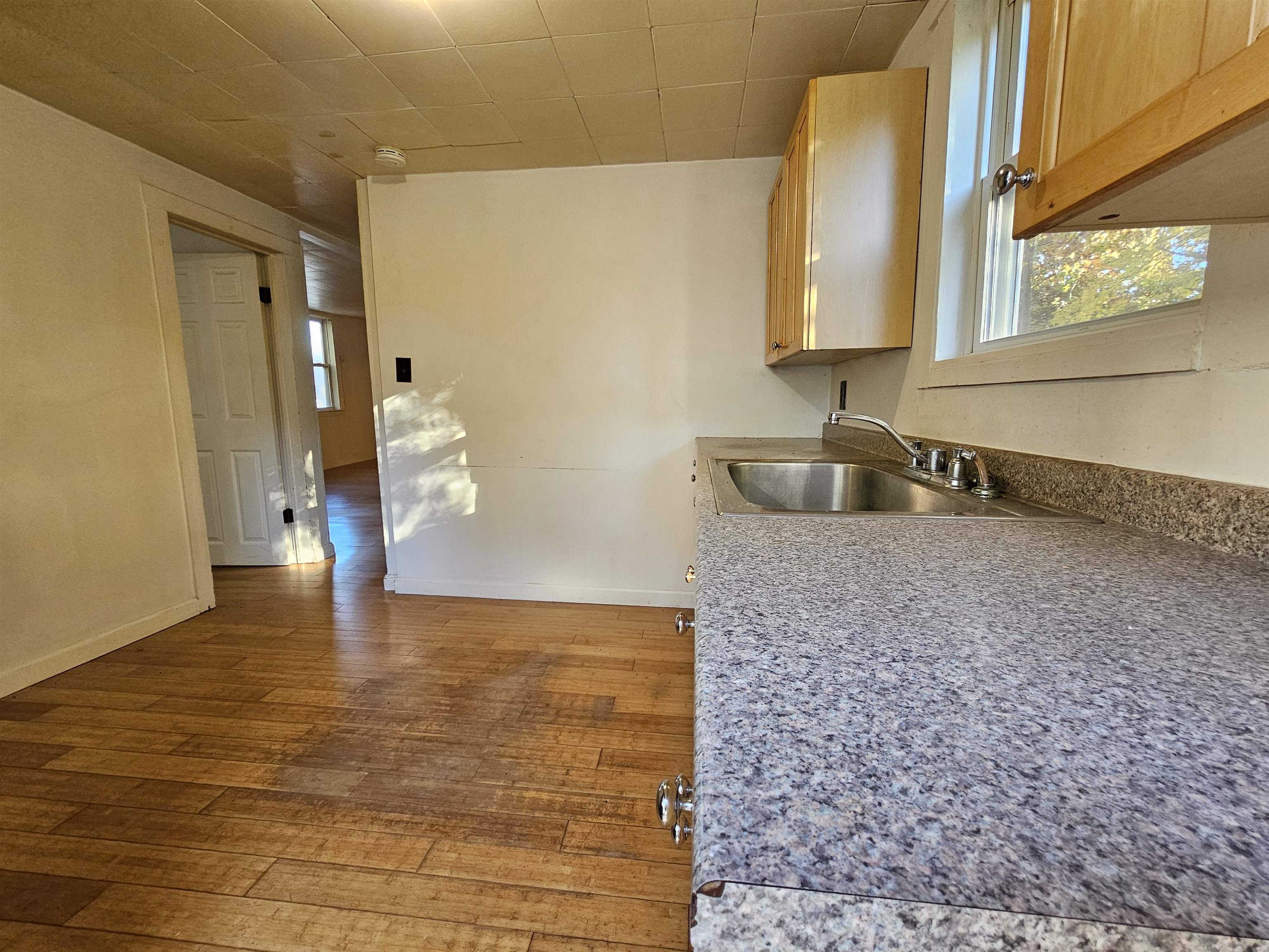 60 Shore Drive Salem, NH 03079 - Photo 13 of 57