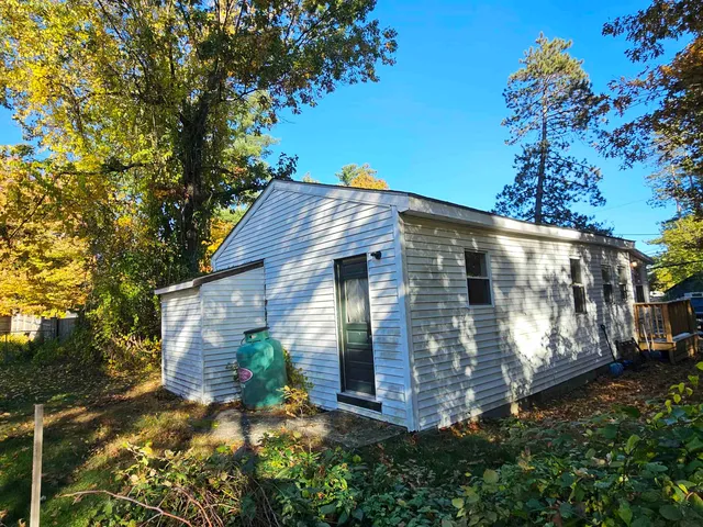 $368,000 | 60 Shore Drive, Salem, NH 03079