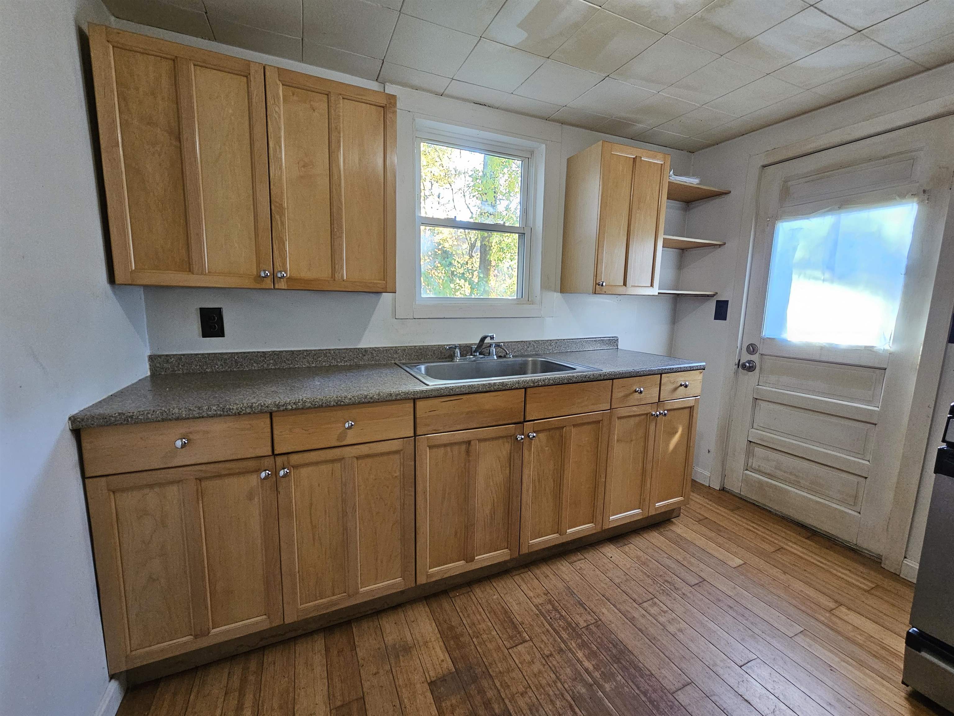 60 Shore Drive Salem, NH 03079 - Photo 10 of 57