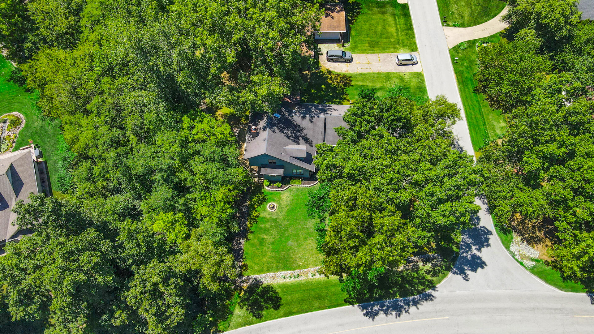 2196 Elm Tree Lane Crown Point, IN 46307 - Photo 6 of 30 an aerial view of a house with a yard