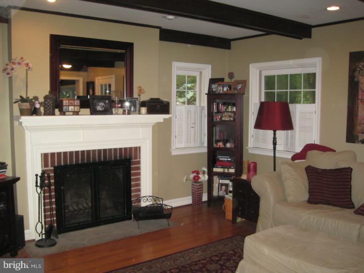 220 Old Forest Road Wynnewood, PA 19096 - Photo 5 of 17 Living Room