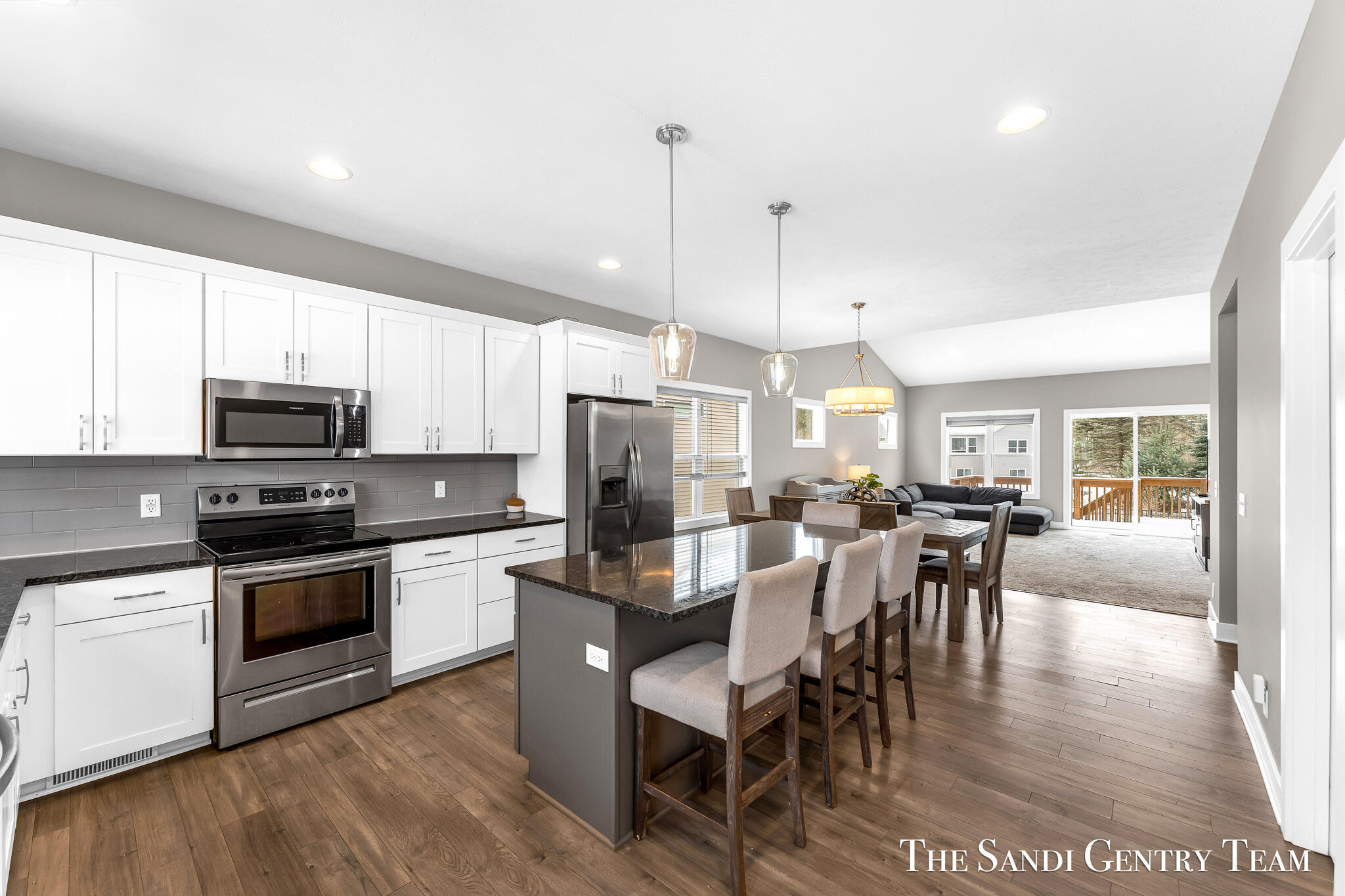 16517 Wickshire Pl Spring Lake Spring Lake, MI 49456 - Photo 4 of 49 05-AIV00176