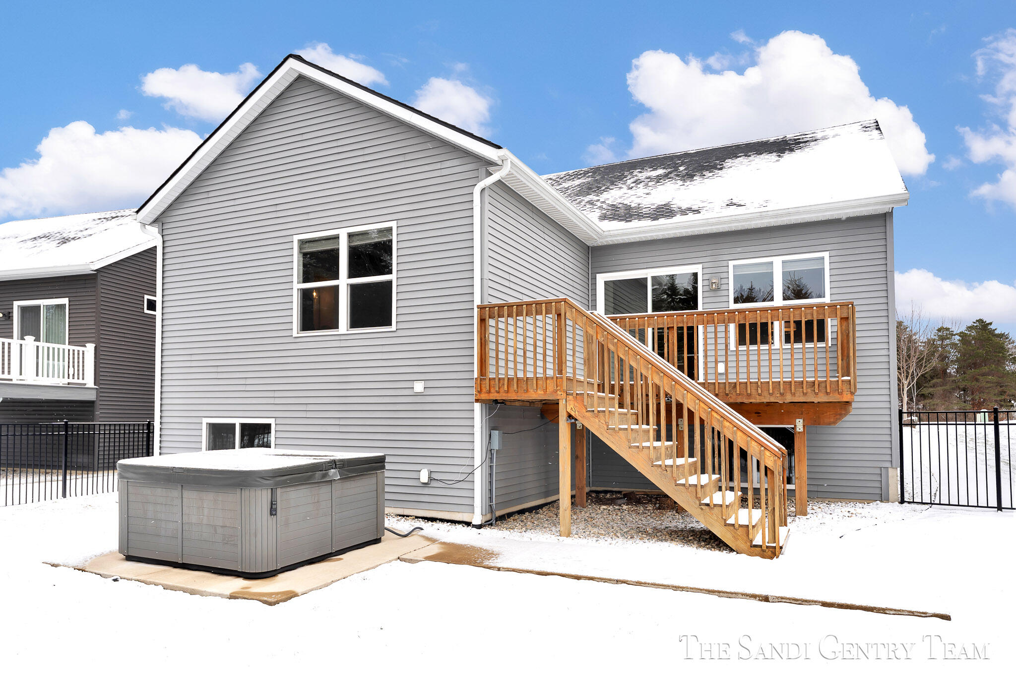 16517 Wickshire Pl Spring Lake Spring Lake, MI 49456 - Photo 45 of 49 45-AIV00304