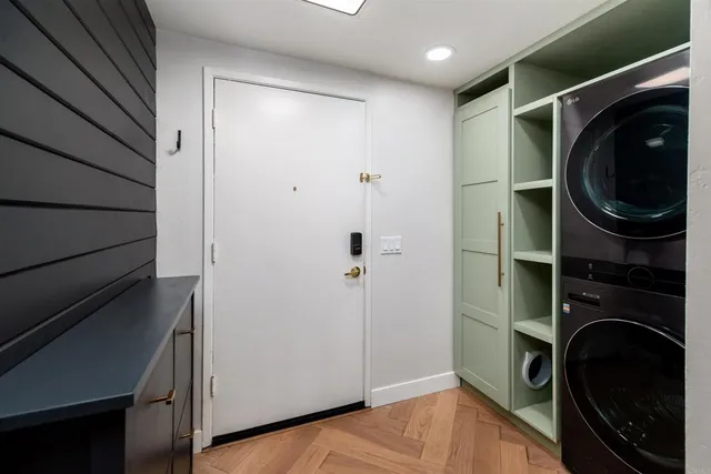 a view of walk in closet