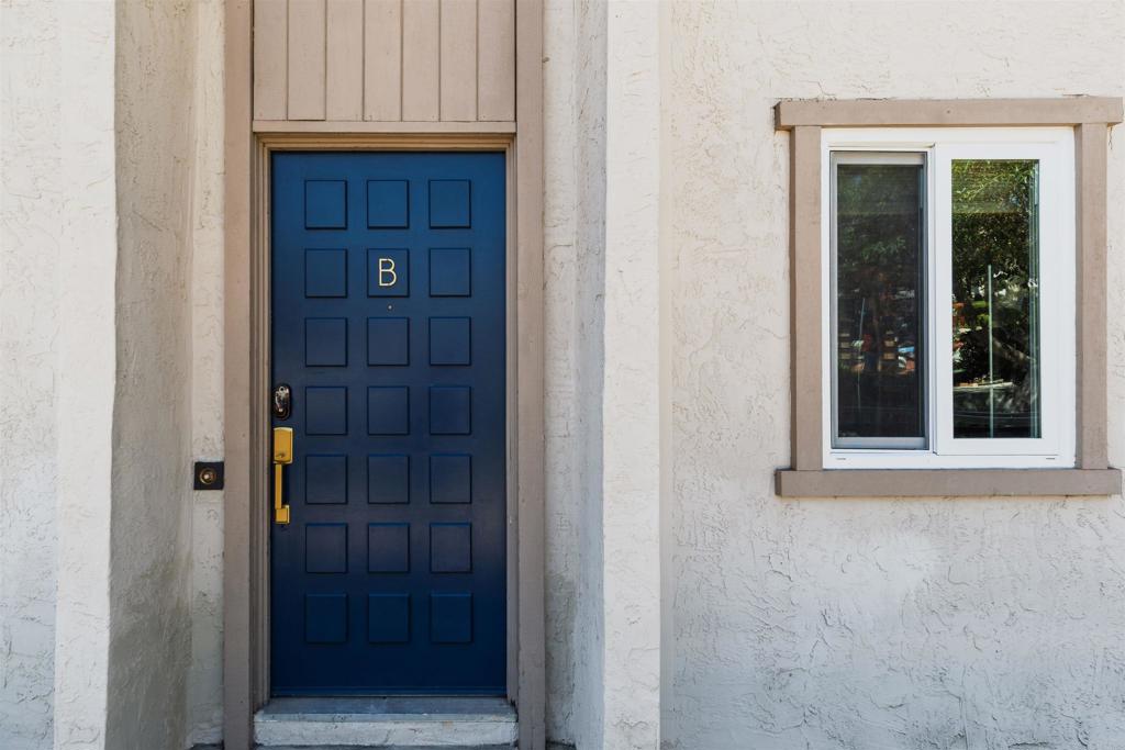 2349 Altisma Way, Unit B Carlsbad, CA 92009 - Photo 21 of 25