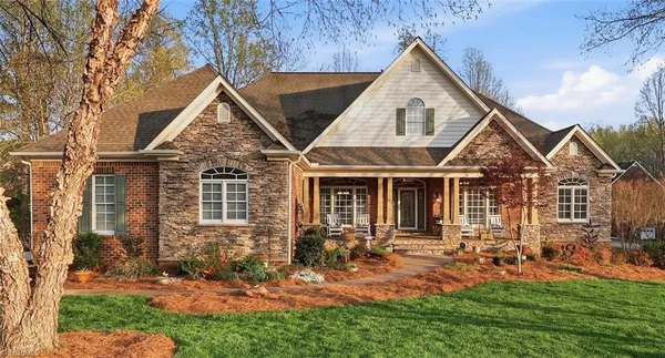 $844,900 | 613 Nickel Creek Court, Kernersville, NC 27284