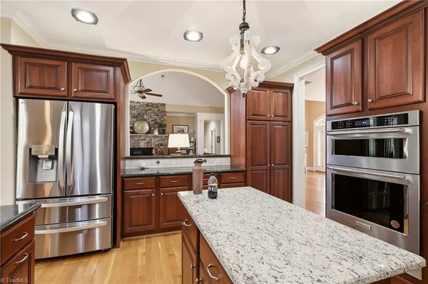 $879,900 | 613 Nickel Creek Court, Kernersville, NC 27284