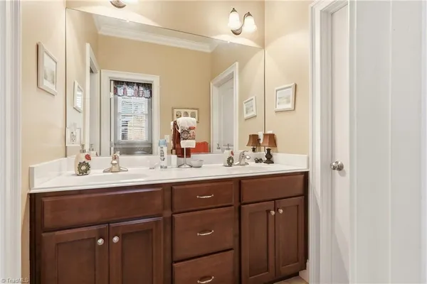 $879,900 | 613 Nickel Creek Court, Kernersville, NC 27284