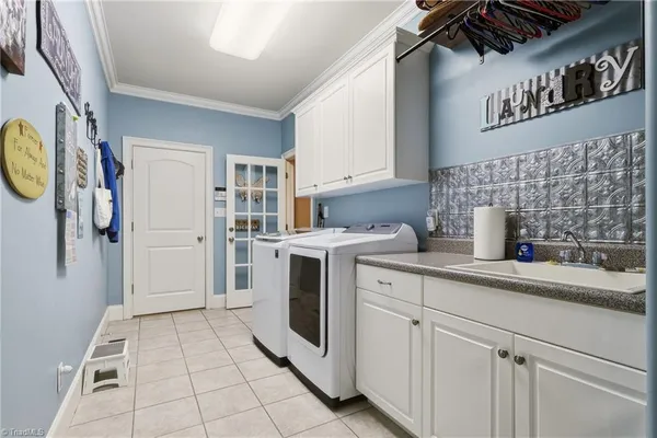 $879,900 | 613 Nickel Creek Court, Kernersville, NC 27284