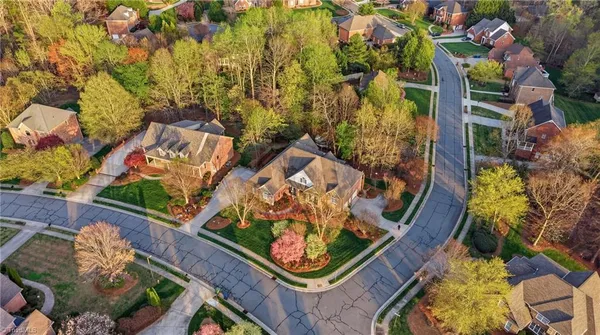 $879,900 | 613 Nickel Creek Court, Kernersville, NC 27284